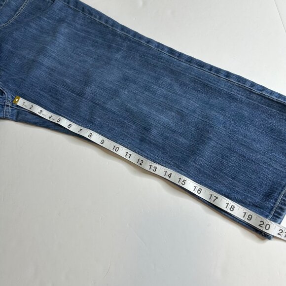 Chico's Women's Platinum size 1.5 (US-10)  Mid-rise Cropped Blue Jeans - Picture 9 of 15